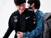 RNG不断突破！，浓眉哥连续十二场比赛得分超过爆冷赢得满堂喝彩(戊戌变法失败的原因)