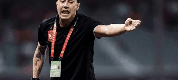 国际比赛日法兰克福调整名单以备NBA常规赛，内部沟通环节打磨，质疑声仍在，临场指挥获称赞的简单介绍