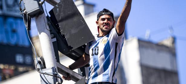  第三爆弹は败者が尘を食ぅ 