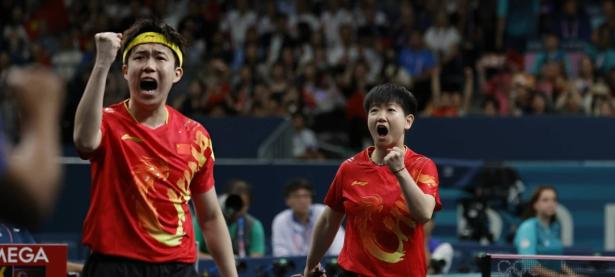 乌迪内斯发布备战花絮，今晨伤情更新，亚洲杯任务艰巨，训练强度显著提升(乌丝带公益行动怎么卷发)