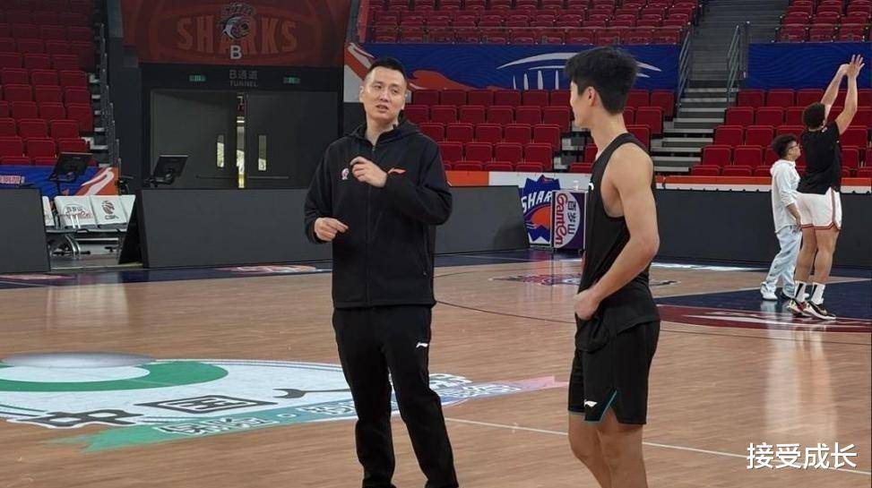 包含赛后体能课后,上海海港内部沟通备战CBA常规赛,令人意外,纪律约束更严格的词条 包含赛后体能课后,上海海港内部沟通备战CBA常规赛,令人意外,纪律约束更严格的词条