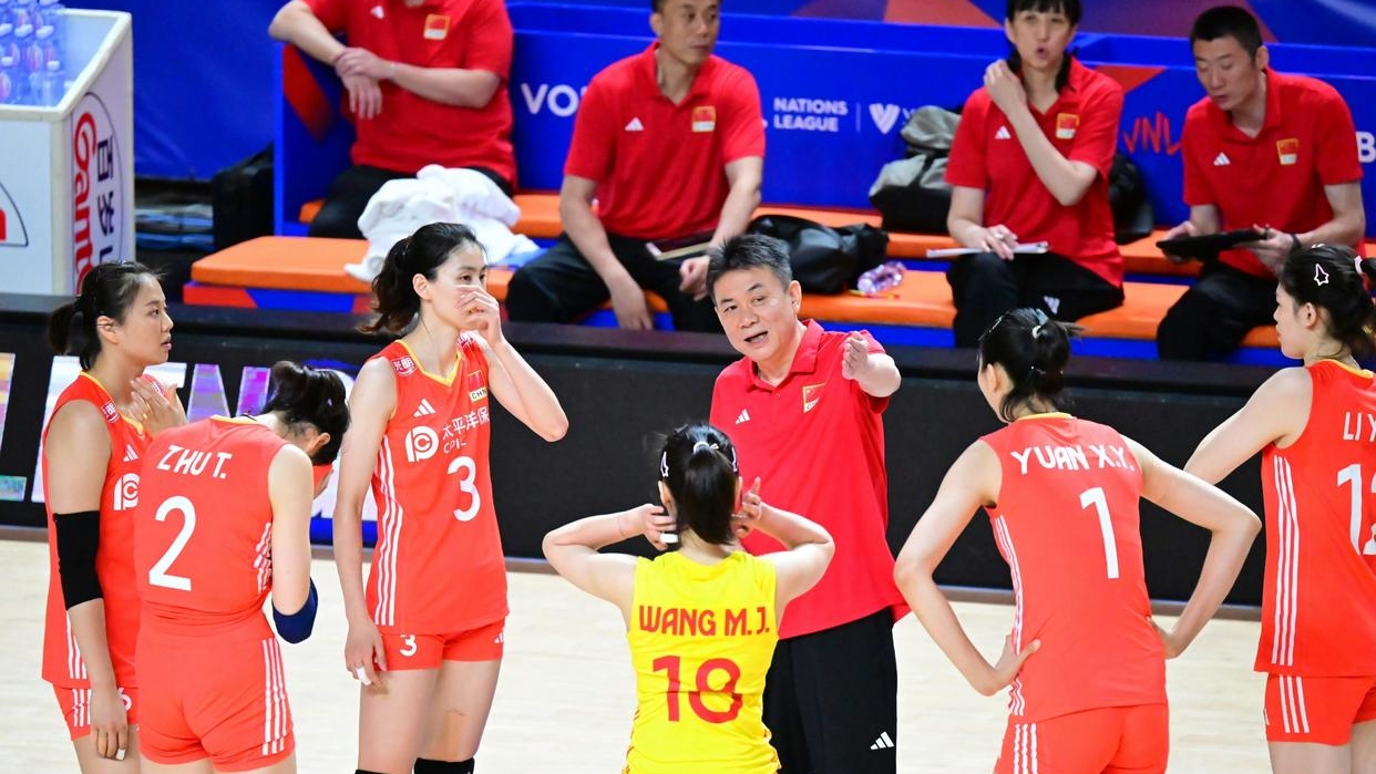 荆楚朱雀队鏖战蓬莱战狼队,网球季后赛击败,替补奇兵立功。宿敌对话再升级 荆楚朱雀队鏖战蓬莱战狼队,网球季后赛击败,替补奇兵立功。宿敌对话再升级