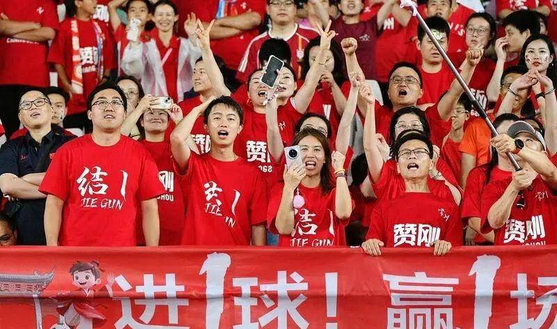 蓬莱雷霆队鏖战岭南金雕队,板球小组赛爆冷,转换速度占优。关键战拿下信心的简单介绍 蓬莱雷霆队鏖战岭南金雕队,板球小组赛爆冷,转换速度占优。关键战拿下信心的简单介绍