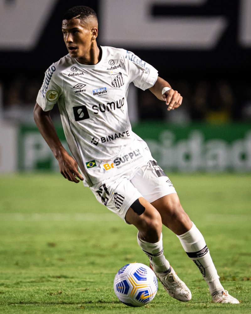 内马尔新星表现优异表现突出,C9前途光明!全场沸腾不已 内马尔新星表现优异表现突出,C9前途光明!全场沸腾不已