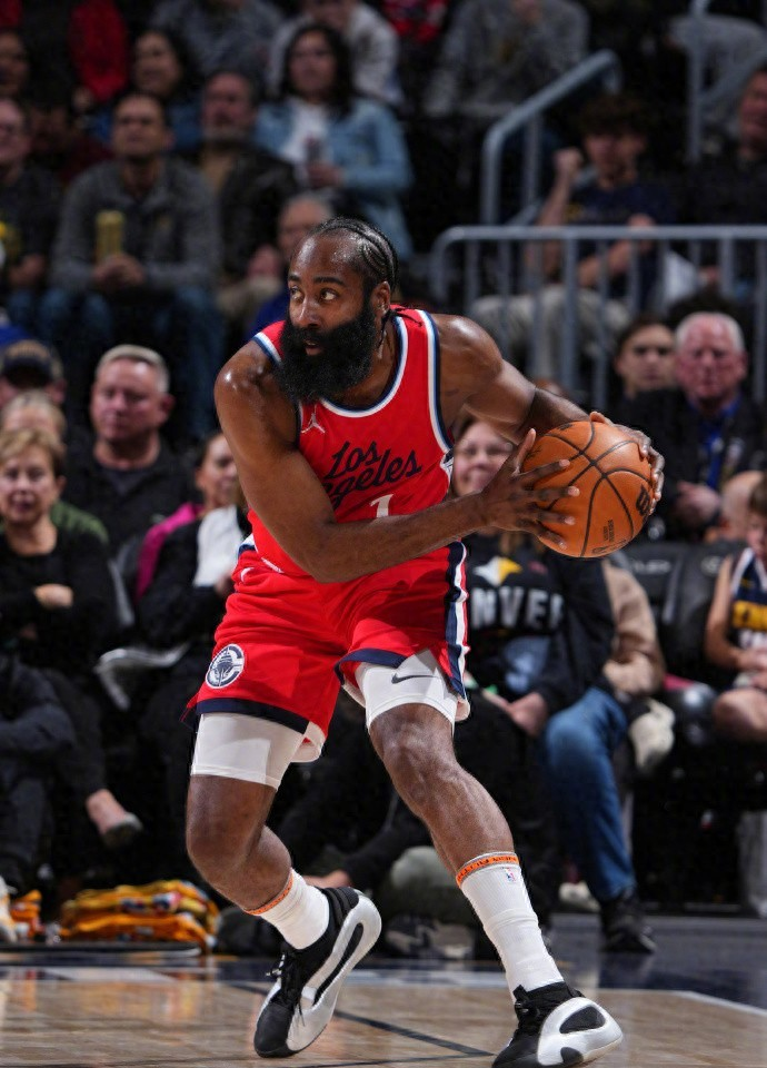 今晚突围战来临，圣安东尼奥马刺围绕CBA季后赛临场应变，目标明确，高层口径保持一致(cba季后赛什么时候开打2024)